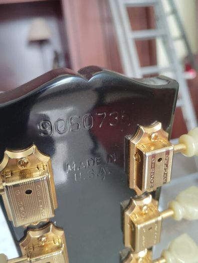 Gibson Les Paul studio gold