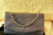 Chanel Clutch In Caviar Leather Authentic