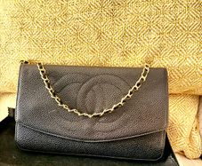 Chanel Clutch In Caviar Leather Authentic