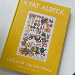 Queen Of The Tea Towel Book