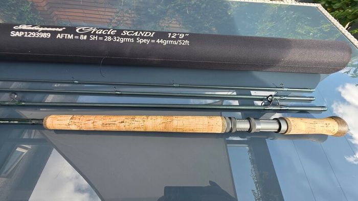 Shakespeare Oracle Scandi 12' 9" #8 Fly Rod
