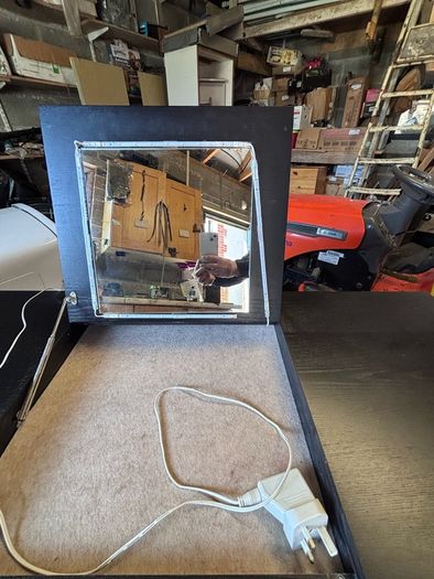 vanity table