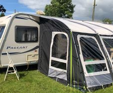 Bailey Pagent 2009 Twin axle fixed bed caravan