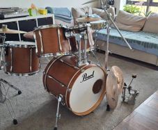Pearl drum kit