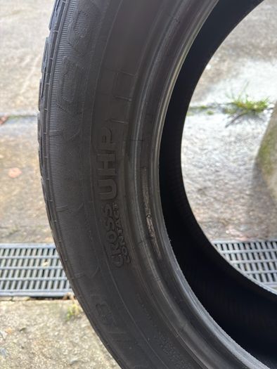 255/50R19 continental cross contact uhp