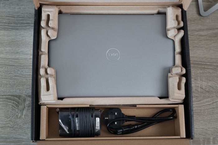 New Dell Latitude 5450 Business | Ultra 5 | 16GB RAM | 100% sRGB Touch | Pro Warranty