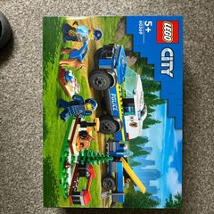 LEGO City Police Dog Training Unit 60369 Brand New