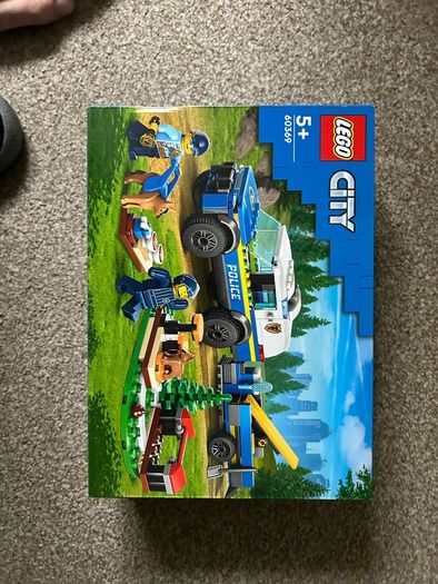 LEGO City Police Dog Training Unit 60369 Brand New
