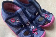 Girls denim sandals size 23