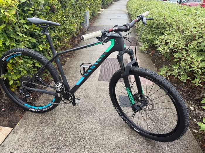 Canyon Exceed Full Carbon