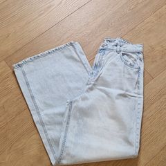 Wide Legs Jeans - 12