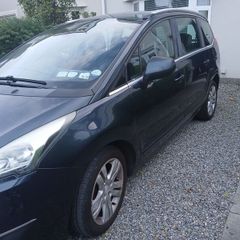 Peugeot 5008 2014