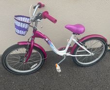 Girls bike