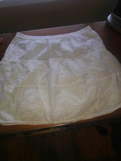 Vero Moda White Skirt
