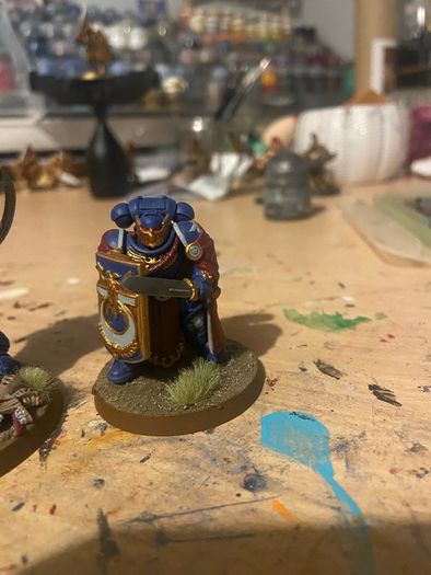 Warhammer 40k Marneus Calgar and Victrix Guard