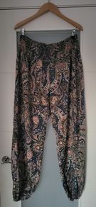 Harem style pants with elasticated waistband Sz XL ( Fit 16 - 20UK) - Bnwot
