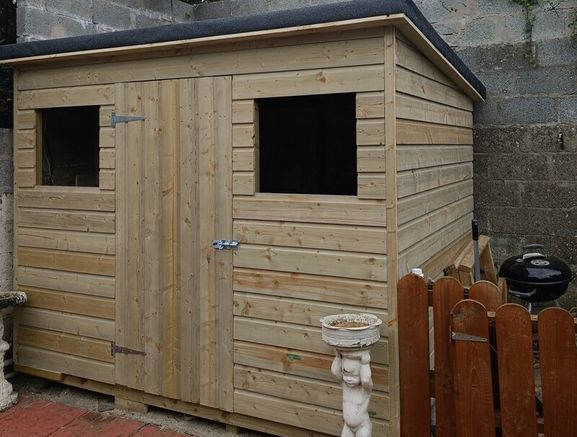 Carpenter Available/ Carpentry Services