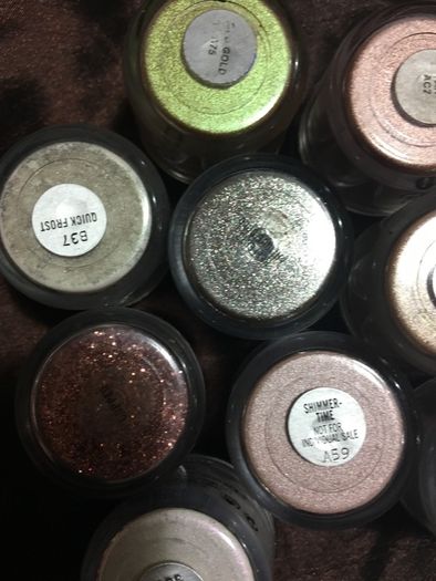 100% genuine mac pigments & glitters