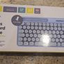 New Styletech mini wireless keyboard and mouse Image 2