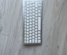 Wireless keyboard OMOTON