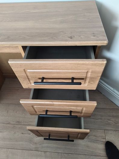 Make up table