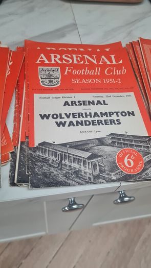 vintage arsenal programmes
