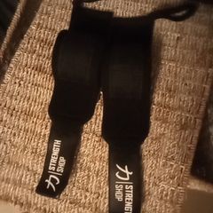 Gym wrist wraps pair