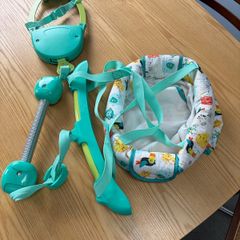 Baby door swing bouncer