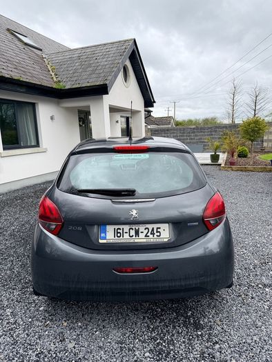 Peugeot 208 1.2L 2016
