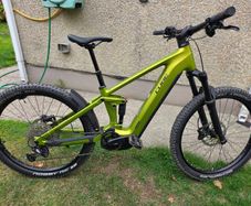 Cube Stereo Hybrid One44 Pro 800