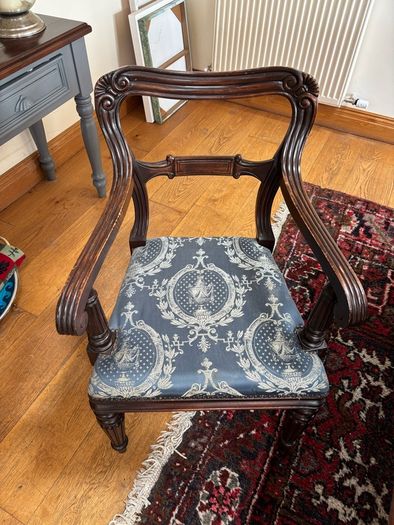 Antique Dining Table & Chairs