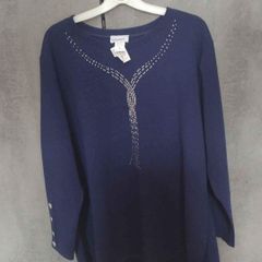 woman's top.    New size 16/18