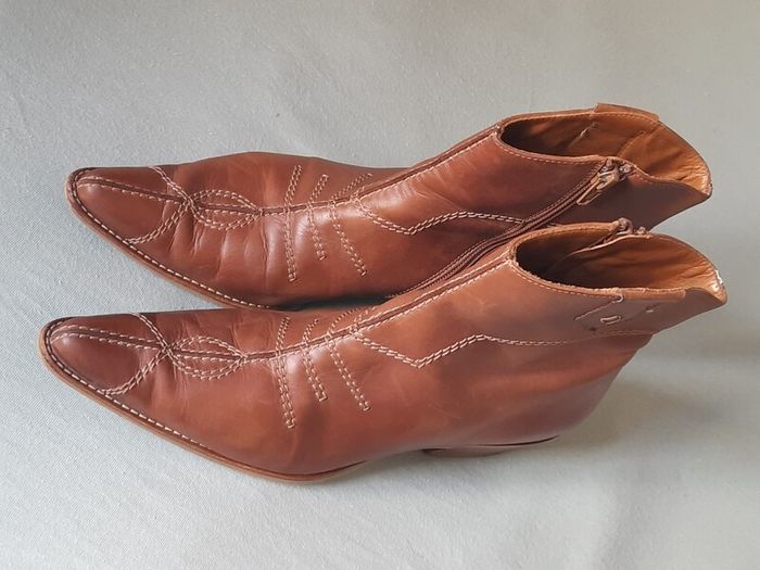 Paul Green Leather Ankle Boots Western Cowboy Style