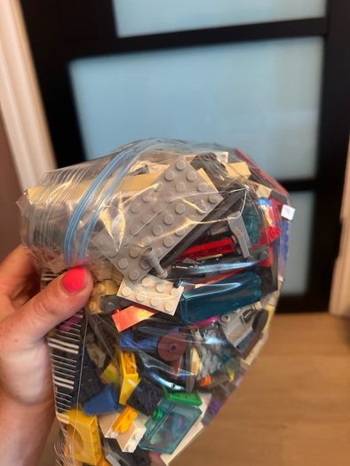 1kg mixed Lego bag / all authentic Lego