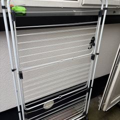clothes airer