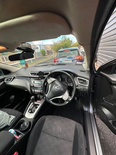 2017 Automatic Nissan Qashqai Suv