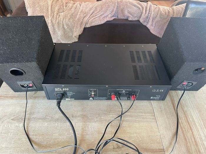 Skytec SPL400 Amplifier & Passive Speakers