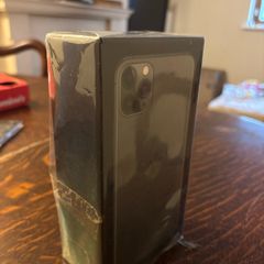 iPhone 11 Pro Max- 64 GB