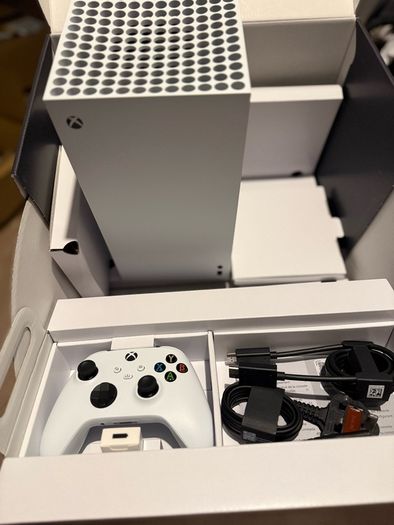 X-Box (X Series) Console - 1 TB SSD Brand New with Box