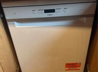 Whirlpool Dishwasher