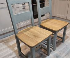 Set of 4 dining room chairs