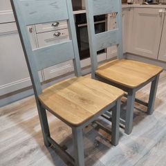 Set of 4 dining room chairs