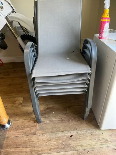 garden table & 6 chairs