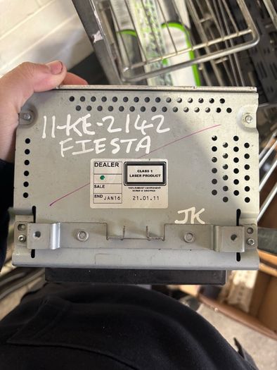 ford fiesta radio head unit