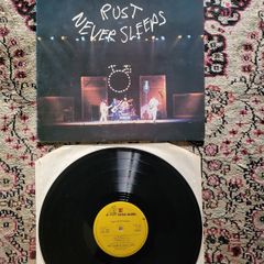 Neil Young: rust never sleeps LP