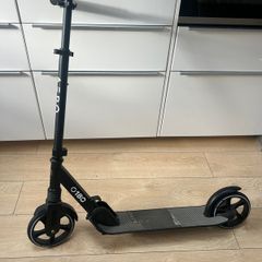 Aero 180 scooter