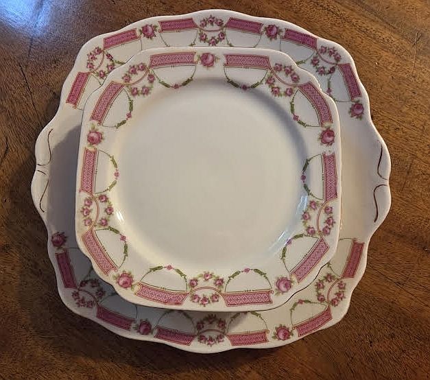 Vintage Pretty China Sandwich / Cakes Plates Set