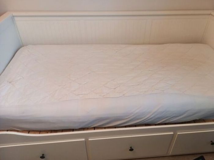 IKEA day bed 3 drawers