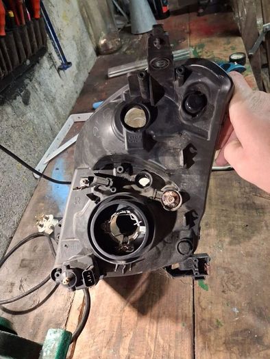 Suzuki Swift Headlight R/Driverside