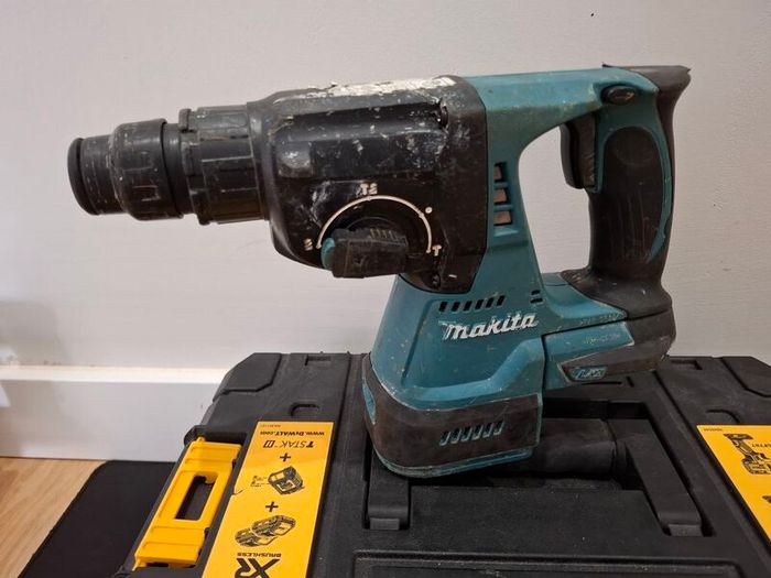 Makita sds drill DHR242